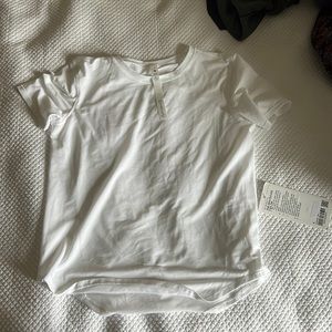 Never been worn lululemon shirt